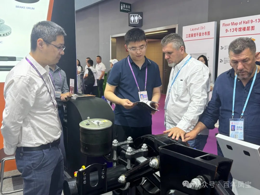 积极应对关税挑战 精准布局新兴市场——华体会官方网页版_华体会(中国)
重科参加137届广交会